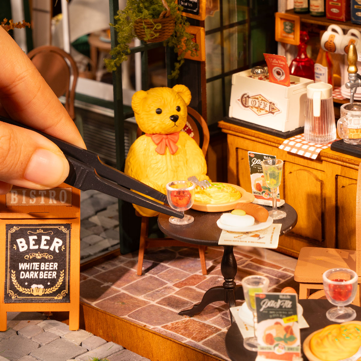 Rolife DIY Miniature House - Tipsy Restaurant DG167